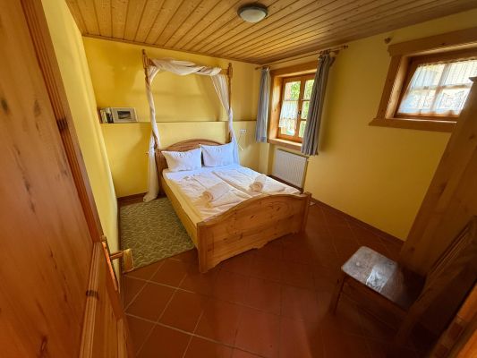 Mittleres Schlafzimmer Frieder