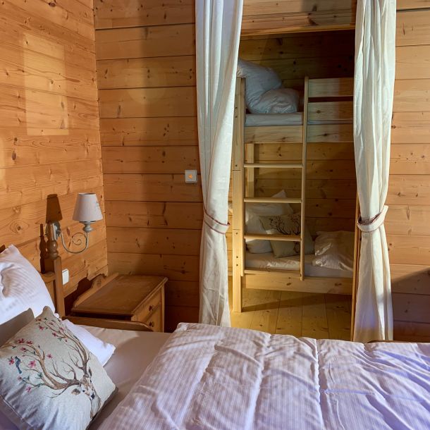 Schlafzimmer und Etagenbett
