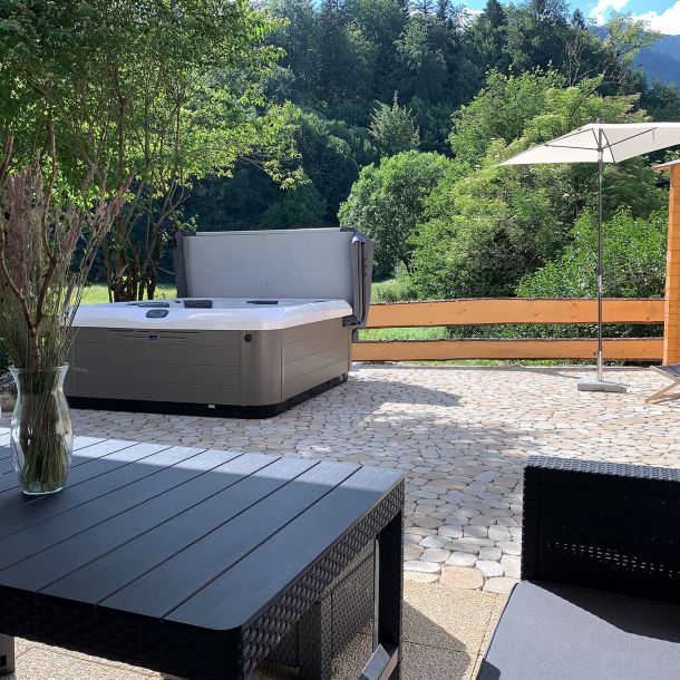 Whirlpool und Sauna